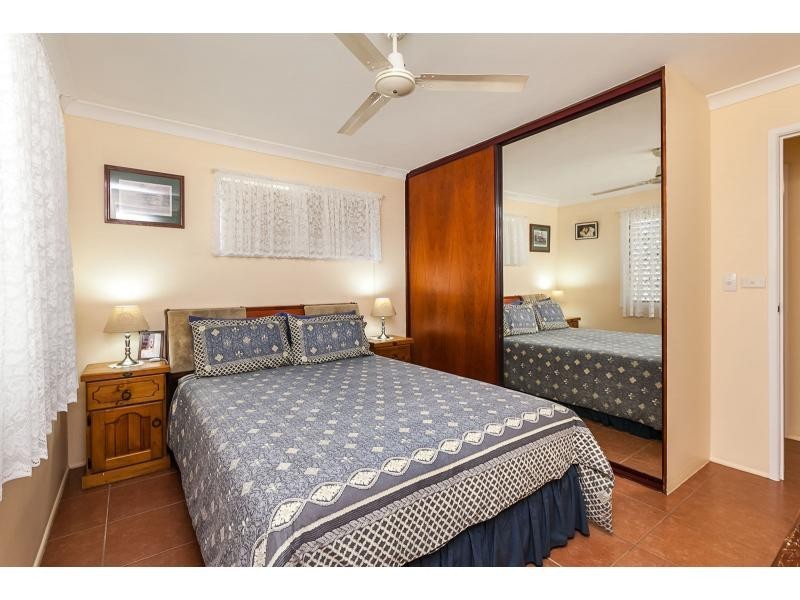 36 Barker Street, Kawana QLD 4701