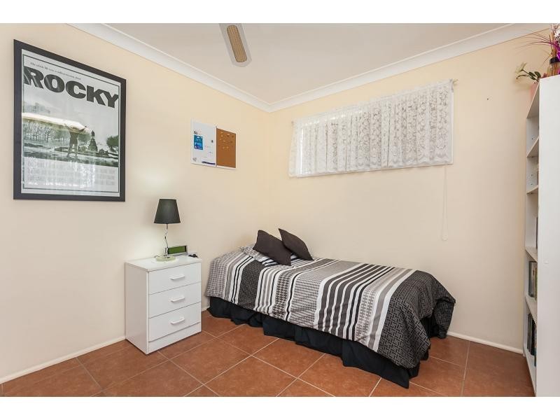 36 Barker Street, Kawana QLD 4701