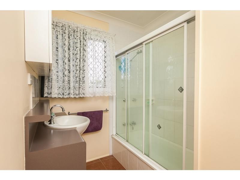 36 Barker Street, Kawana QLD 4701