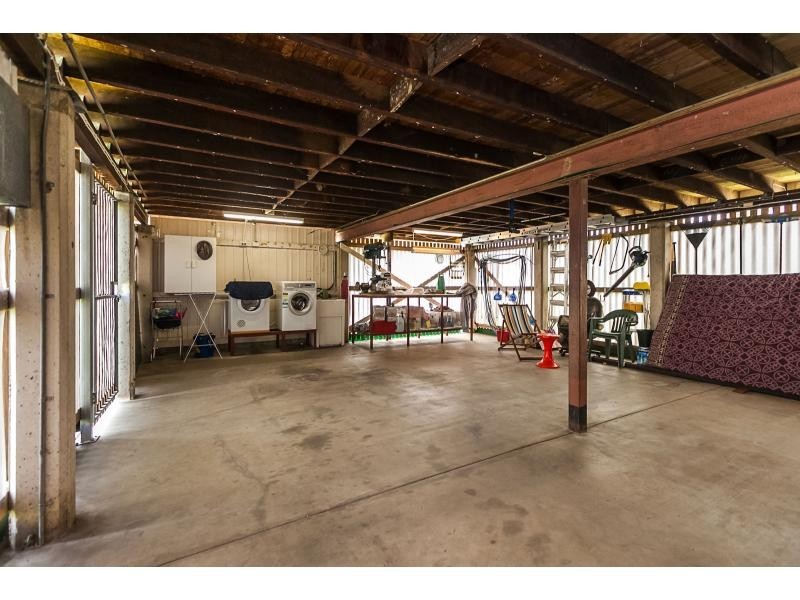 36 Barker Street, Kawana QLD 4701