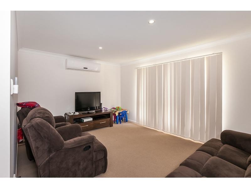 12 Kerrie Meares Crescent, Gracemere QLD 4702