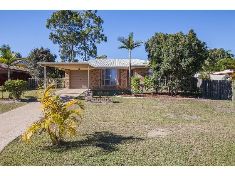 102 McLaughlin Street, Kawana QLD 4701