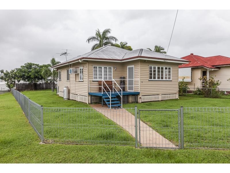 28 Cowap Street, Park Avenue QLD 4701