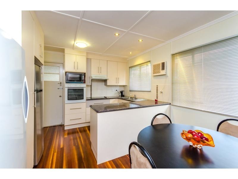 11 Harrup Street, West Rockhampton QLD 4700