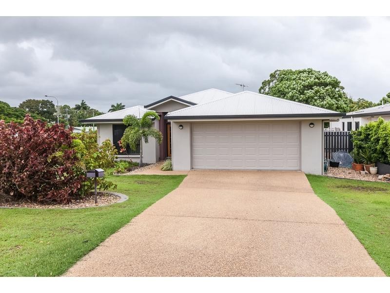 1 John Oxley Drive, Gracemere QLD 4702