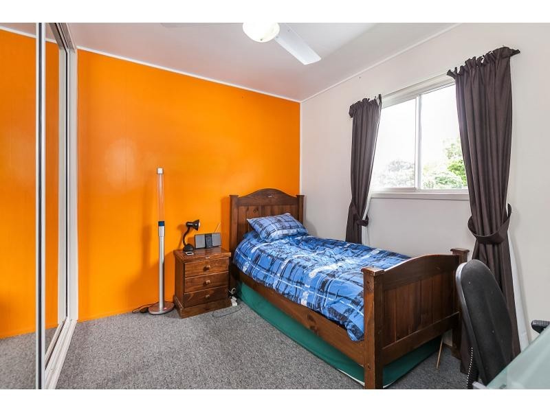 110 Park Street, Park Avenue QLD 4701