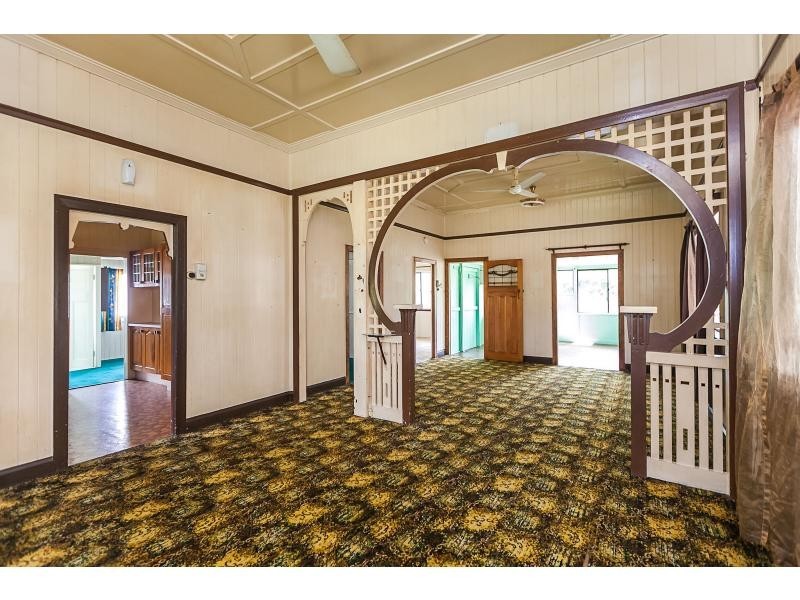 89 Lakes Creek Road, Berserker QLD 4701