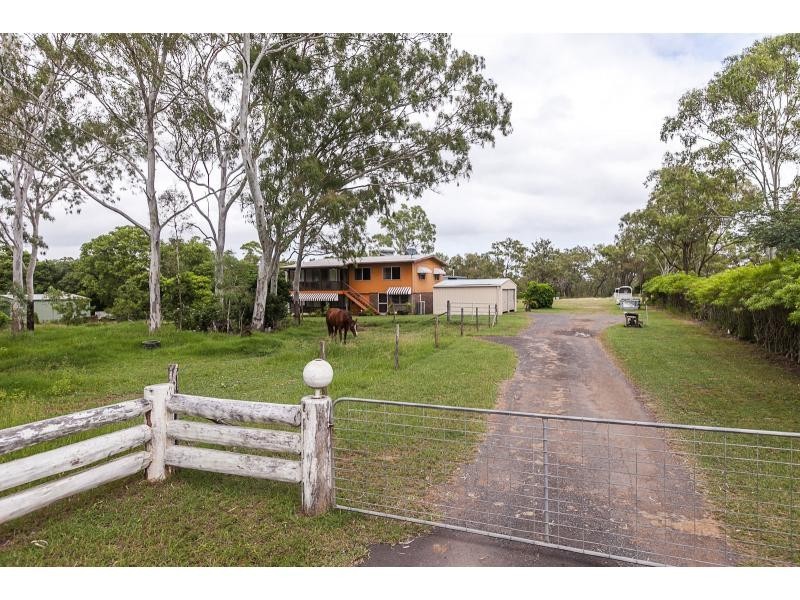 73 Nerimbera School Road, Nerimbera QLD 4701