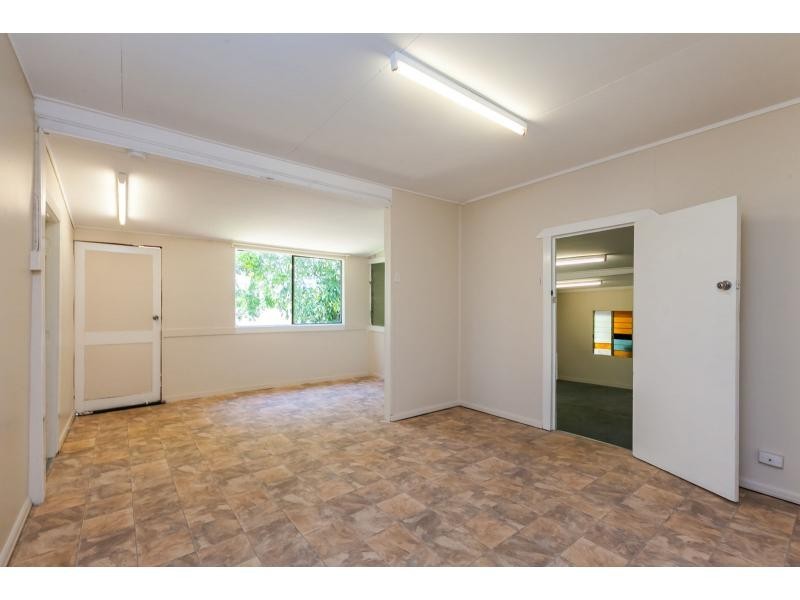 609 Lakes Creek Road, Lakes Creek QLD 4701