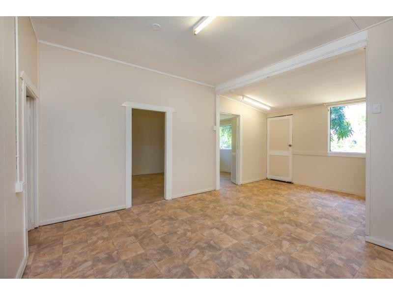 609 Lakes Creek Road, Lakes Creek QLD 4701