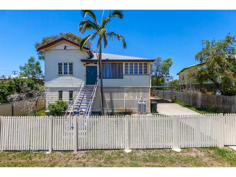 10 Lloyd Street, Park Avenue QLD 4701