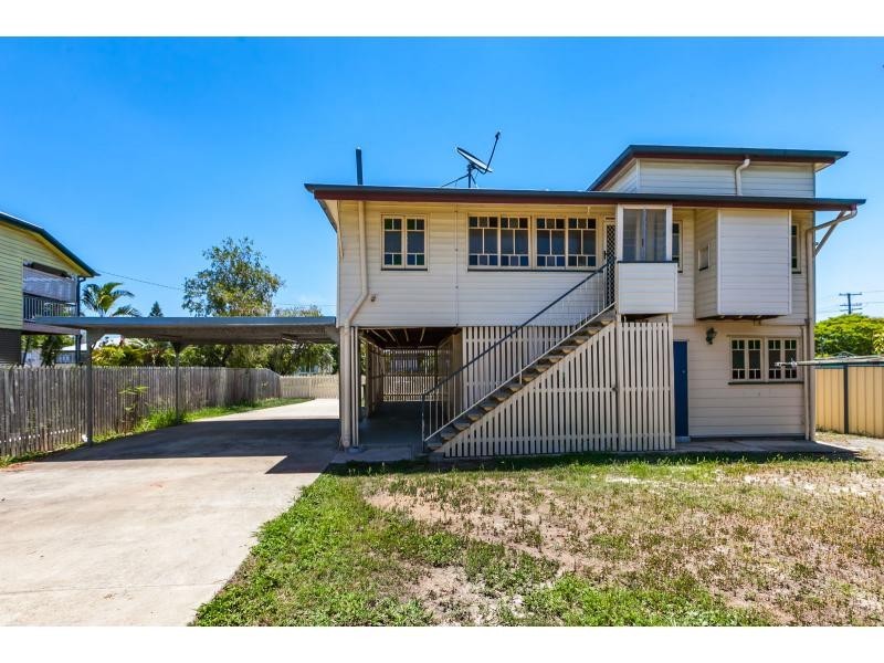 10 Lloyd Street, Park Avenue QLD 4701