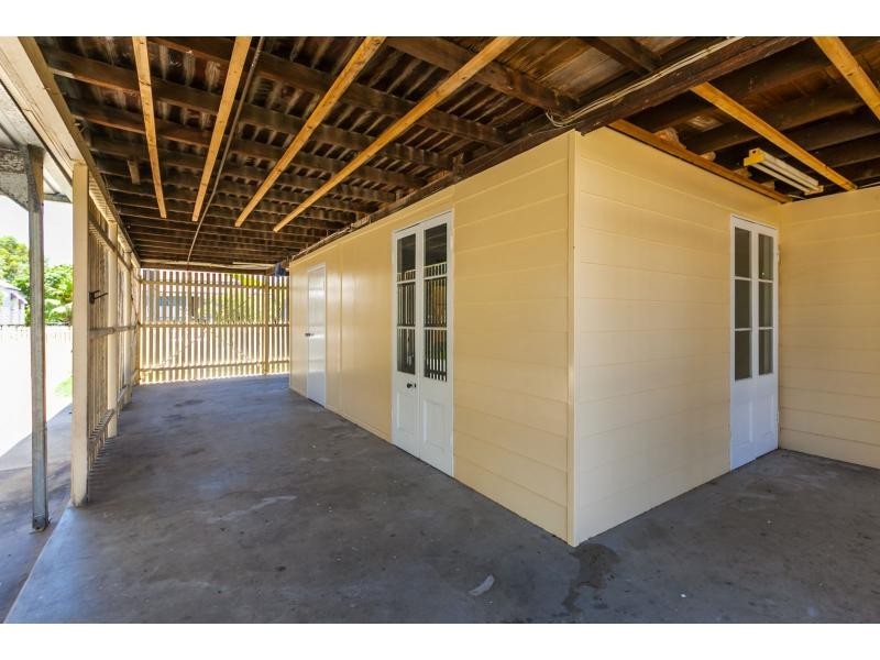10 Lloyd Street, Park Avenue QLD 4701