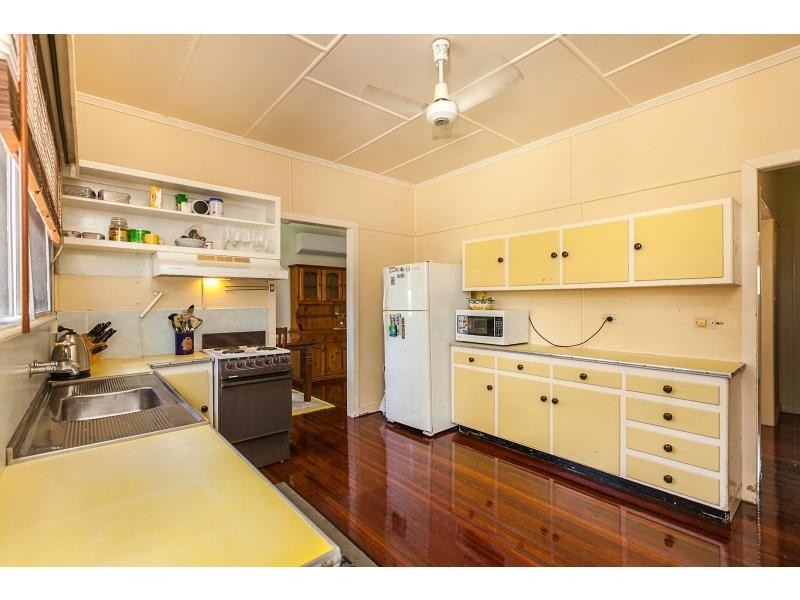 99 High Street, Berserker QLD 4701