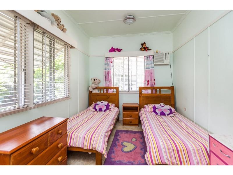 99 High Street, Berserker QLD 4701