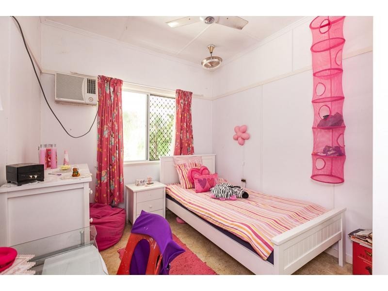 99 High Street, Berserker QLD 4701