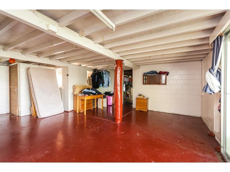 99 High Street, Berserker QLD 4701