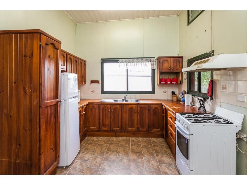 430 Lakes Creek Road, Lakes Creek QLD 4701