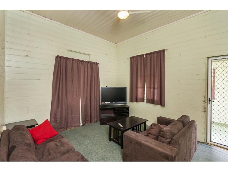 430 Lakes Creek Road, Lakes Creek QLD 4701