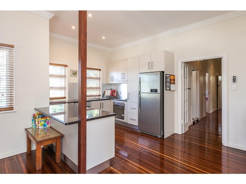 156 Agnes Street, The Range QLD 4700