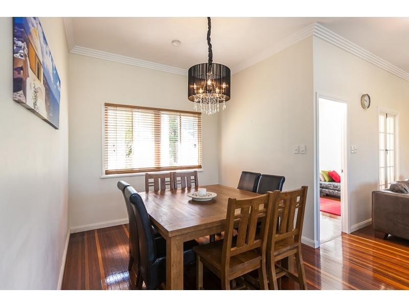 156 Agnes Street, The Range QLD 4700