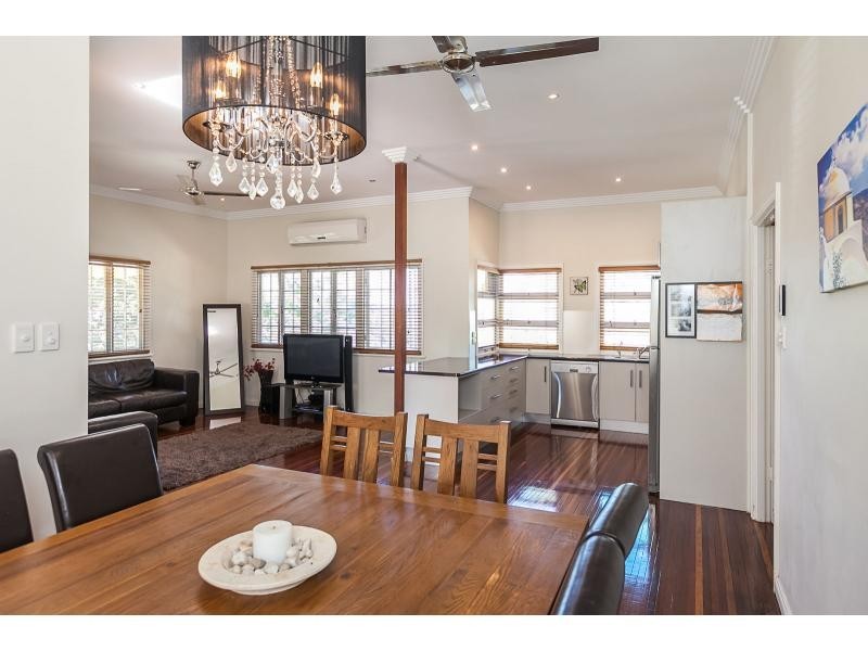 156 Agnes Street, The Range QLD 4700