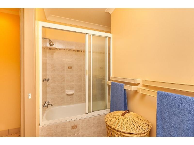 8/102a Bawden Street, Berserker QLD 4701