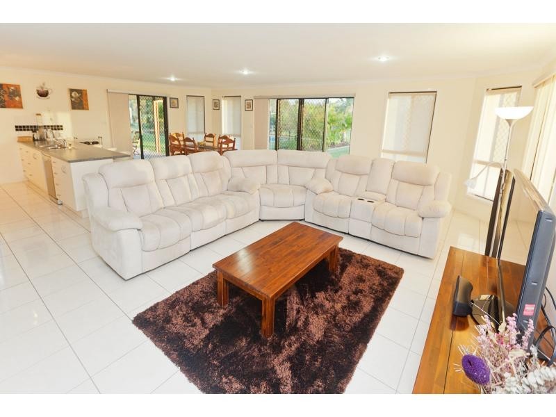 22 Stirling Drive, Rockyview QLD 4701