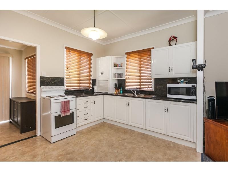 29 Alick Street, Park Avenue QLD 4701