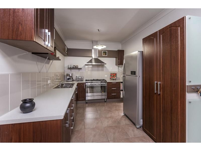 156 Water Street, Berserker QLD 4701
