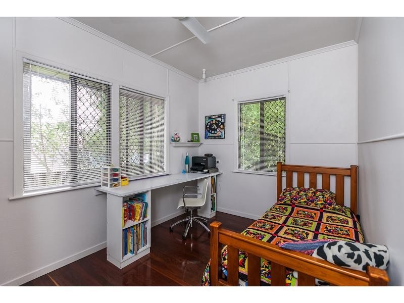 156 Water Street, Berserker QLD 4701