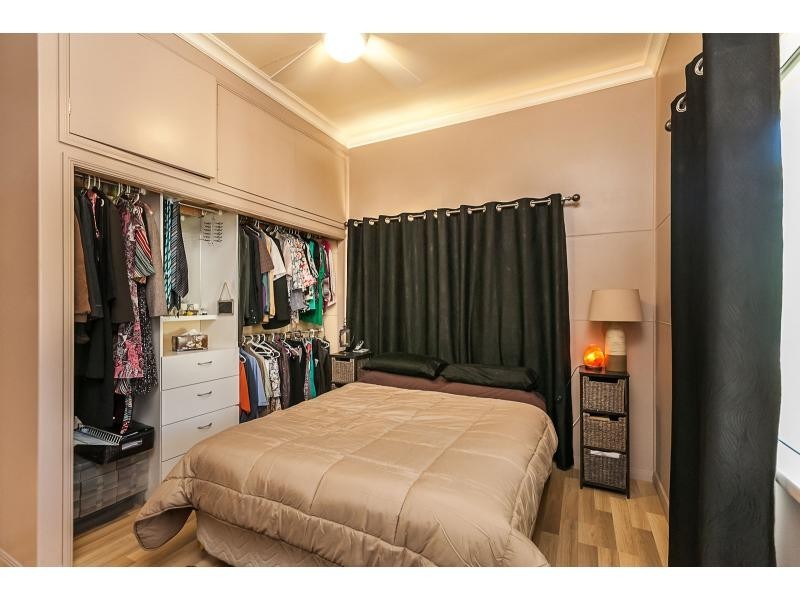 194 Berserker Street, Berserker QLD 4701