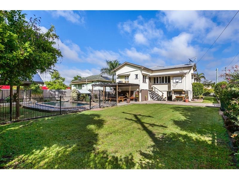 194 Berserker Street, Berserker QLD 4701