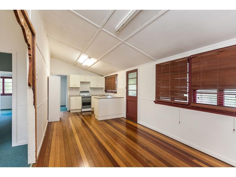 140 High Street, Berserker QLD 4701