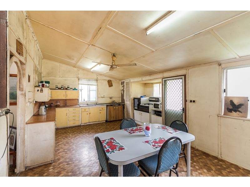 8 Pink Lily Street, Pink Lily QLD 4702