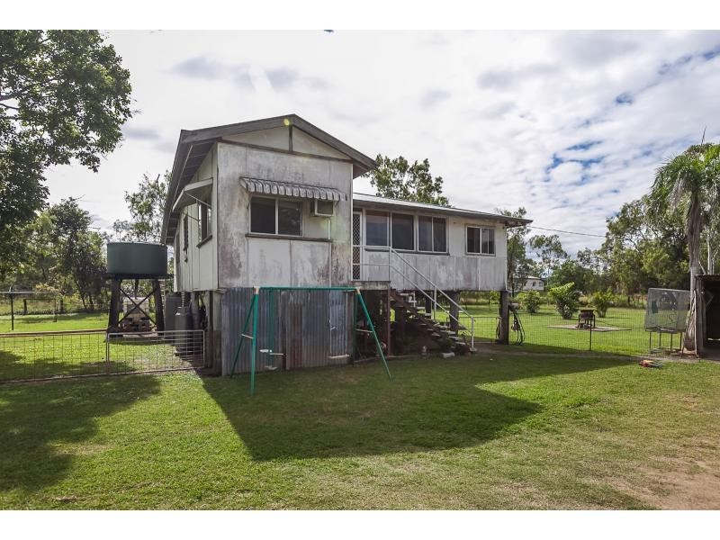 8 Pink Lily Street, Pink Lily QLD 4702