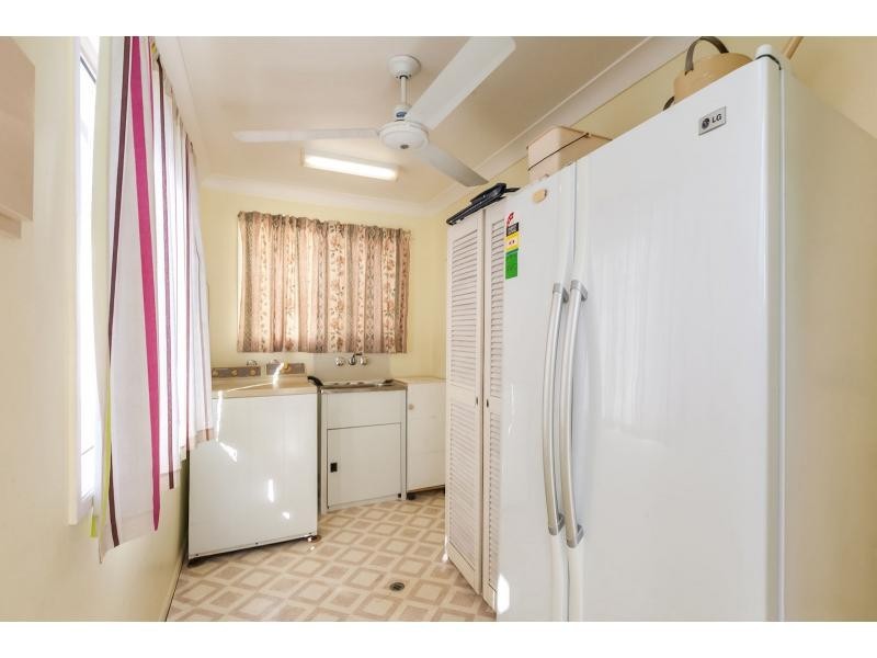 11 Cran Street, Wandal QLD 4700