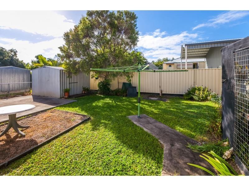 11 Cran Street, Wandal QLD 4700