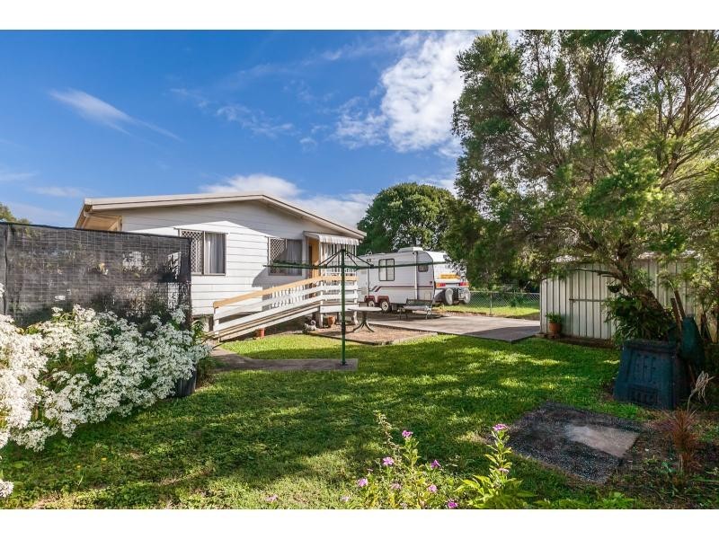 11 Cran Street, Wandal QLD 4700