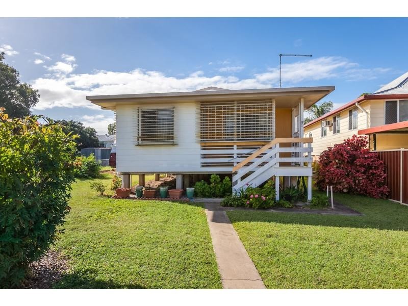 11 Cran Street, Wandal QLD 4700