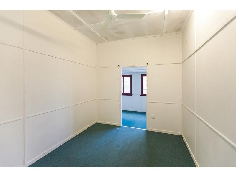 140 High Street, Berserker QLD 4701
