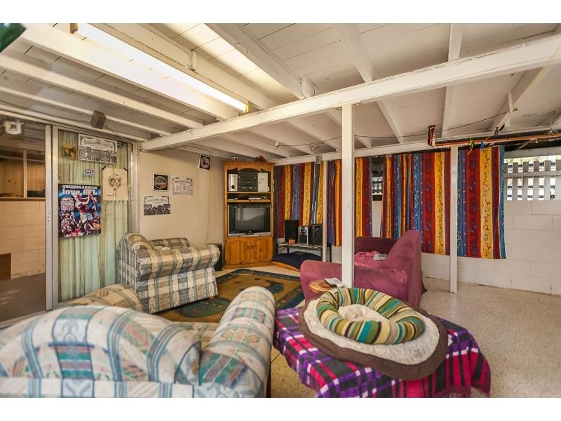 63 Harrow Street, West Rockhampton QLD 4700