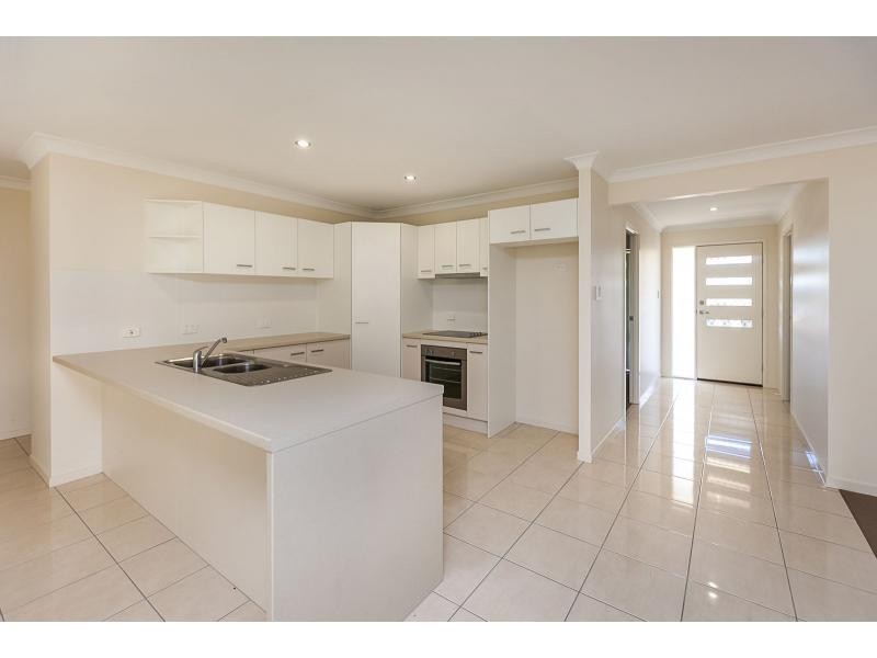 36 Burke & Wills Drive, Gracemere QLD 4702