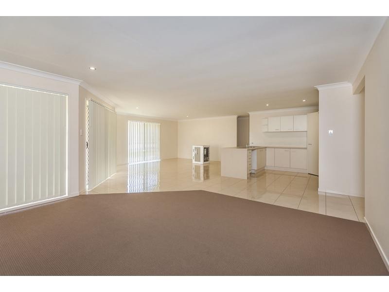 36 Burke & Wills Drive, Gracemere QLD 4702