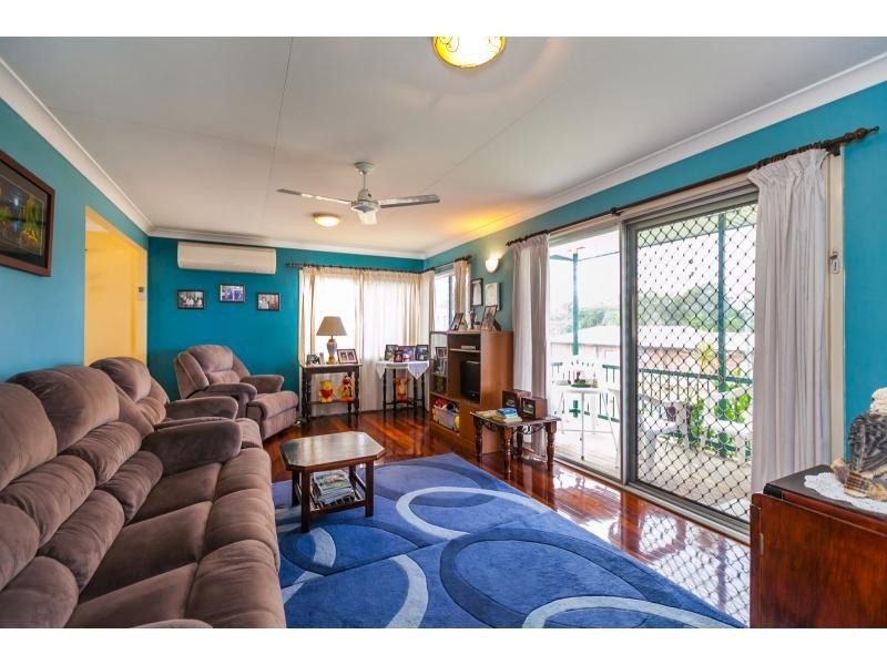 124 Park Street, Park Avenue QLD 4701