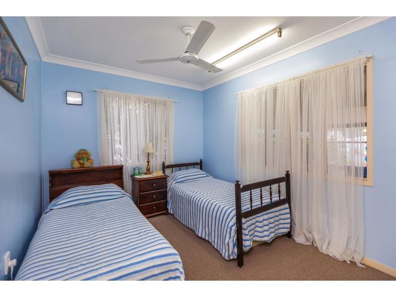 124 Park Street, Park Avenue QLD 4701