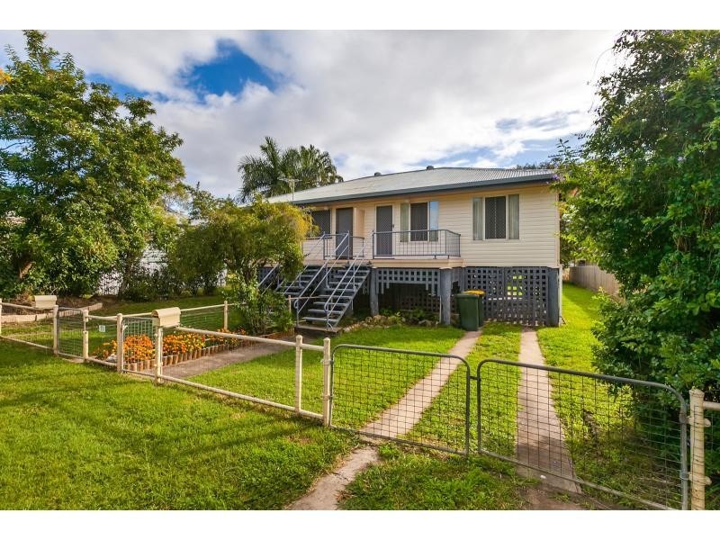 1&2/ 11 Bawden Street, Berserker QLD 4701