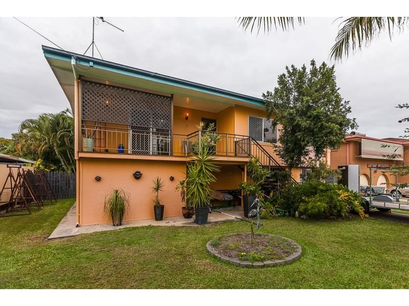 18 Harriette Street, Park Avenue QLD 4701