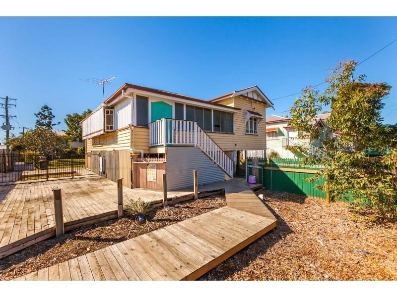 67 Livingstone Street, Berserker QLD 4701