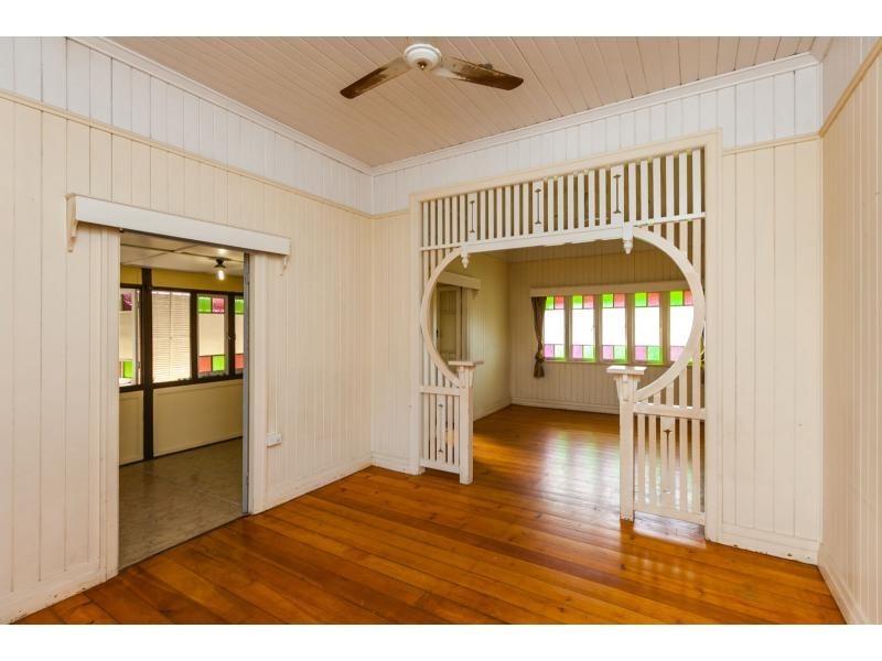 67 Livingstone Street, Berserker QLD 4701